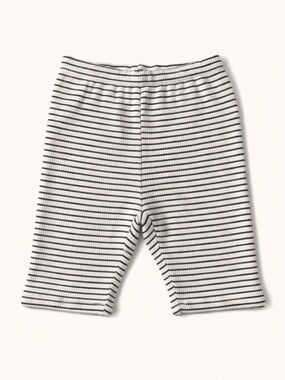 O'Neill Cream and Black Ribbed Knit Stretch Pull On Bike Shorts